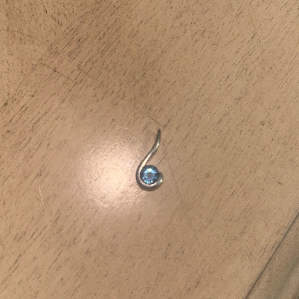 10k White Gold Blue Topaz Pendant
